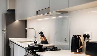 Manzil - Cozy 1BR Waterfront Apartment