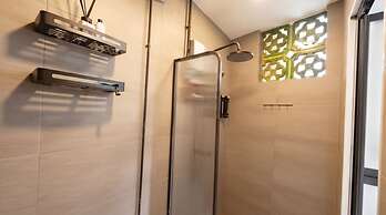 CoZzzee Hostel