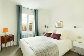 Superb Terrace Apart Champs Elysees Eiffel Tower