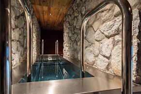 Dent Blanche Resort - TemptingPlaces Collection