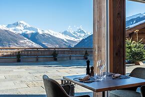 Dent Blanche Resort - TemptingPlaces Collection