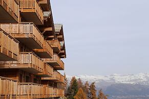 Dent Blanche Resort - TemptingPlaces Collection