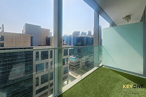 Majestine Stylish Studio with Canal View