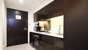 Majestine Stylish Studio with Canal View
