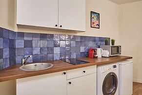 Apartment Exposition Center