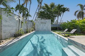 Onyx Villas by TropicLook