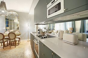 Sublime Apartment Center of Paris Opera Madeleine
