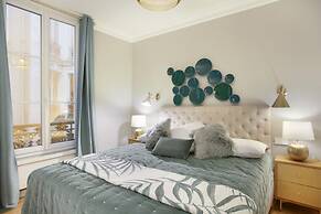 Sublime Apartment Center of Paris Opera Madeleine