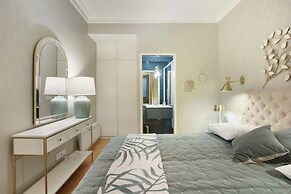 Sublime Apartment Center of Paris Opera Madeleine