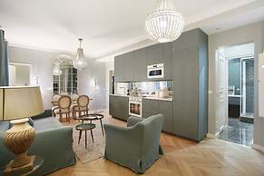 Sublime Apartment Center of Paris Opera Madeleine