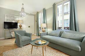 Sublime Apartment Center of Paris Opera Madeleine