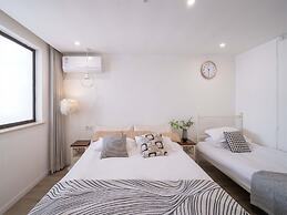 Book and Bed-Lujiabang
