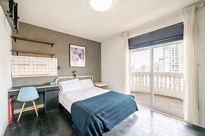 Book and Bed-Lujiabang