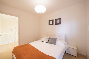 Book and Bed-Lujiabang