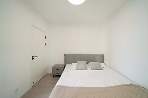 Book and Bed-Lujiabang