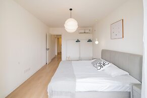 Book and Bed-Lujiabang