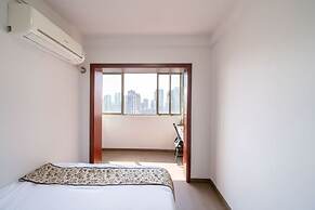 Book and Bed-Lujiabang
