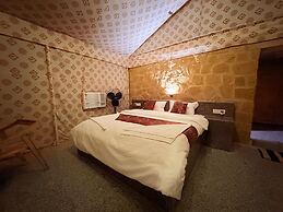 Kalp Desert Camp