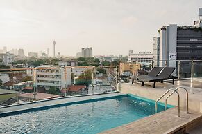 Trillium Boutique Express Hotel