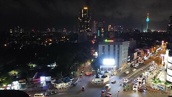 Trillium Boutique Express Hotel