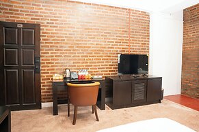 Trillium Boutique Express Hotel