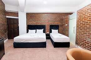 Trillium Boutique Express Hotel