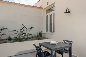 Amara Luxury Suites With Private Hot Tub