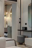 Amara Luxury Suites With Private Hot Tub