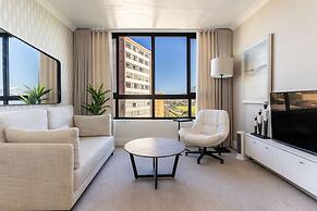 Modern 1 bed Table Mountain View Hideaway