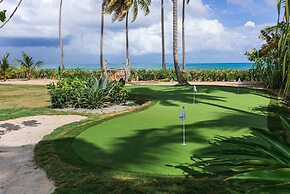 7-br Luxury Beachfront Paradise With Ocean Views