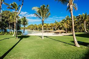 Private Beach Estate w Pool Elevator Chef Butler