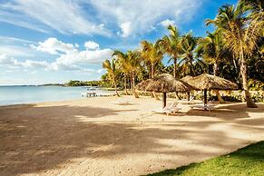 Private Beach Estate w Pool Elevator Chef Butler
