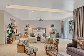 Luxurious 8-bedroom Dreamy Villa