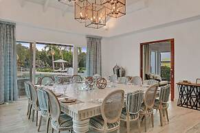 Luxurious 8-bedroom Dreamy Villa