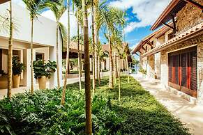 Beachfront Estate w Pool Elevator Chef Butler