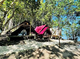 Lainkalogos Glamping