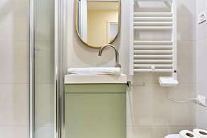 Superb Apartment Center of Paris