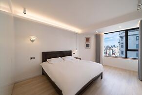 Book and Bed-Jingan Temple