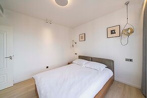 Book and Bed-Jingan Temple