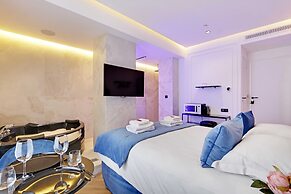 Suite With AC and Jacuzzi Beaubourg Le Marais