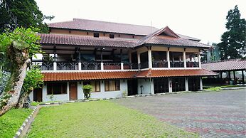 Sangga Buana Villa