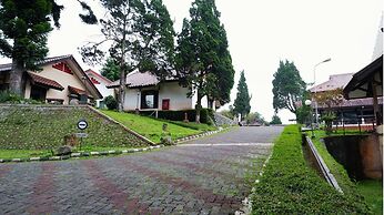 Sangga Buana Villa