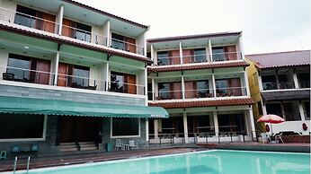 Sangga Buana Villa