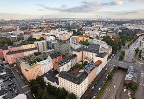 Modern Top-Floor Apt. in Helsinki