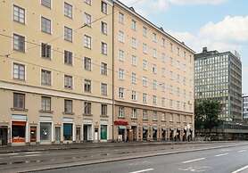 Modern Top-Floor Apt. in Helsinki
