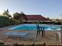 Savannah Lodge Nguluni