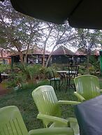 Savannah Lodge Nguluni