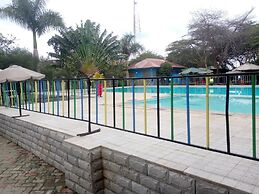 Savannah Lodge Nguluni