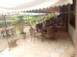 Savannah Lodge Nguluni
