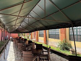 Savannah Lodge Nguluni